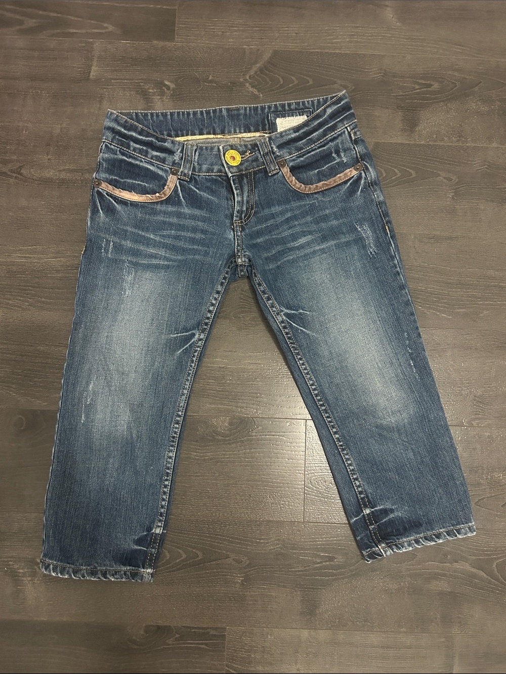 Vintage Y2K Embroidered Crown Low Rise Cropped Jeans Medium Wash / Size 26